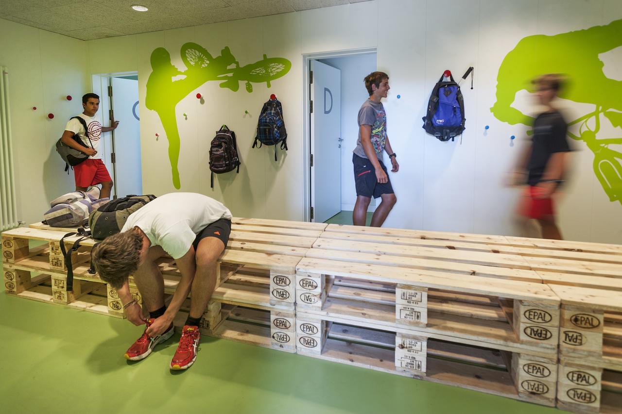 Igantzi Youth Hostel Non Stop Inn By Irrisarri Land חדר תמונה