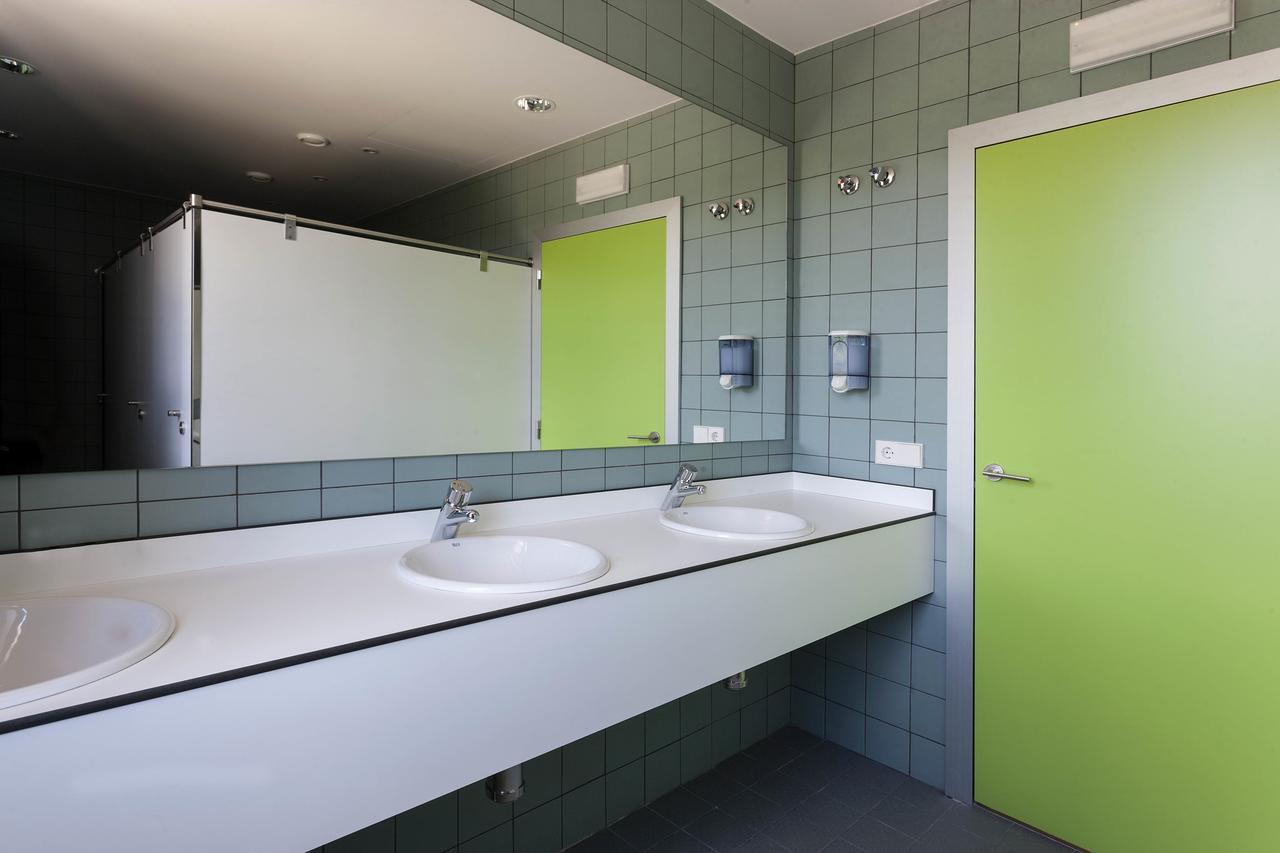 Igantzi Youth Hostel Non Stop Inn By Irrisarri Land מראה חיצוני תמונה