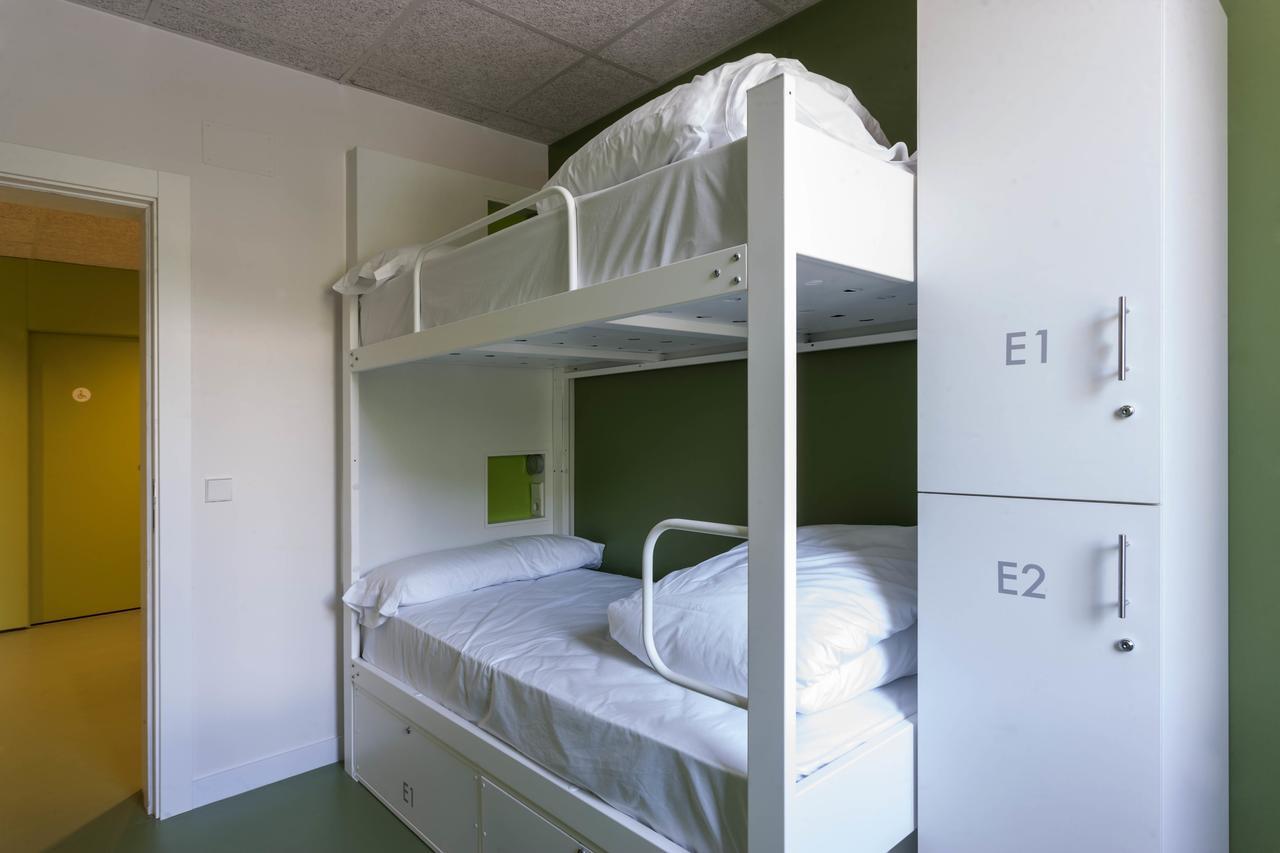 Igantzi Youth Hostel Non Stop Inn By Irrisarri Land מראה חיצוני תמונה