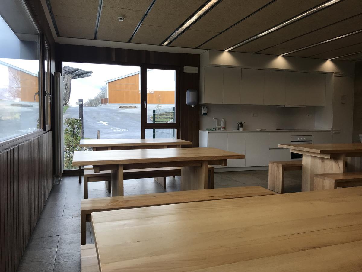 Igantzi Youth Hostel Non Stop Inn By Irrisarri Land מראה חיצוני תמונה